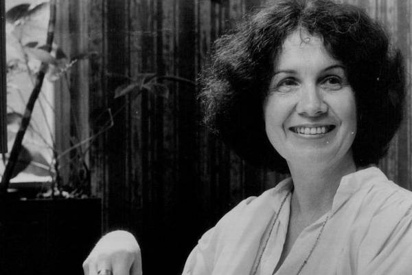 Alice Munro, short story writer, Nobel Prize-winning author, dead at 92